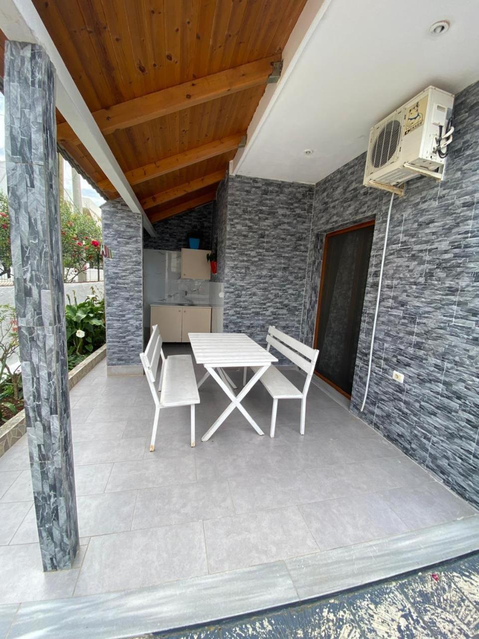 Vila Avni Likometi Ксамил Номер фото