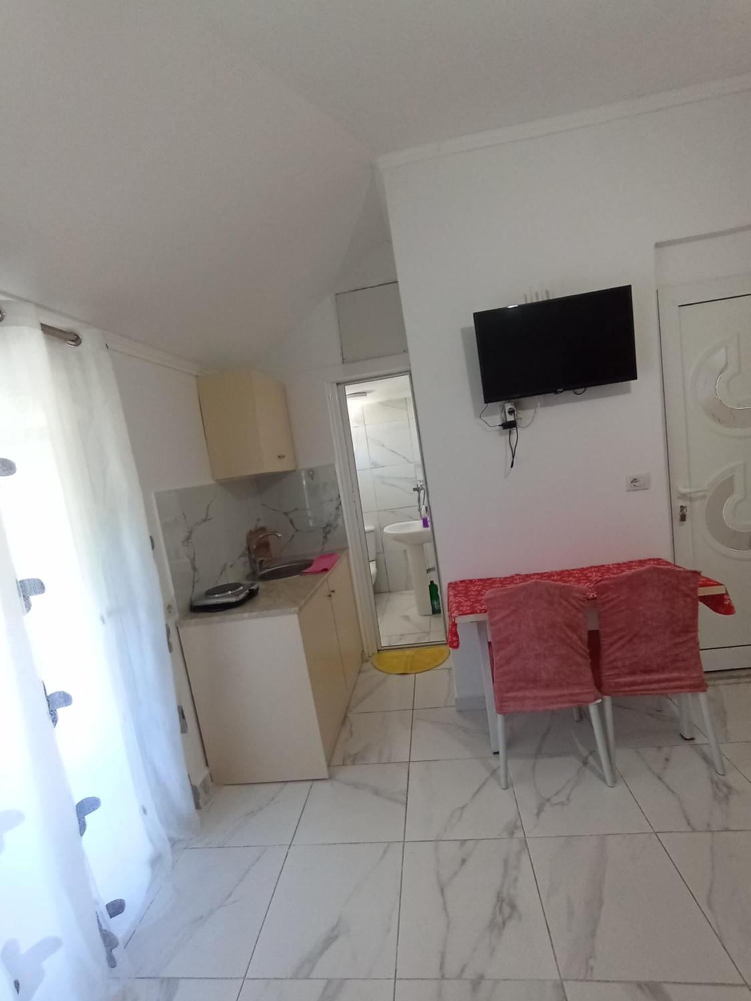 Vila Avni Likometi Ксамил Номер фото